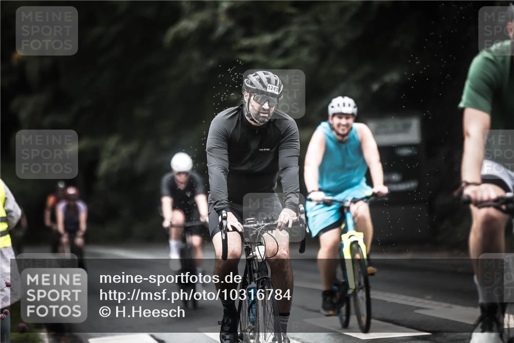 13.09.2026 - Stadtparktriathlon H.Heesch http://msf.ph/oto/10316784 13.09.2026 13:00:17 Radfahren 1080, 1243, 1267, 1288, 1290, 1307, 1310, 1330, 1350, 1358 meine-sportfotos.de