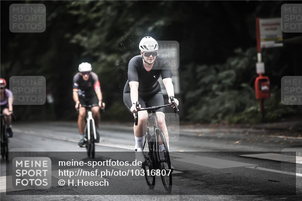 13.09.2026 - Stadtparktriathlon H.Heesch http://msf.ph/oto/10316807 13.09.2026 13:00:19 Radfahren 1080, 1243, 1288, 1290, 1307, 1330, 1350 meine-sportfotos.de