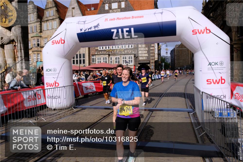 13.09.2026 - 21. swb-Marathon Bremen Tim E. http://msf.ph/oto/10316825 13.09.2026 10:56:59 Ziel 10240, 10356, 10372, 10486, 10540, 10721, 10771, 10824, 10888, 10936, 11064, 11069, 11349, 11407, 11474, 11601, 11872, 11911, 11996, 12284, 12434, 12543 meine-sportfotos.de