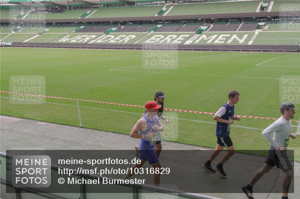 13.09.2026 - 21. swb-Marathon Bremen Michael Burmester http://msf.ph/oto/10316829 13.09.2026 12:51:55 Laufen im Stadion 107, 235, 335, 683, 734, 771, 792, 863, 1033, 1043, 1125, 1146, 1162, 1232, 1252, 1297, 1455, 1492, 1510, 1542, 1613, 1646, 1955, 1970, 1998, 2007, 2008, 2043, 2203, 2295, 2442, 2444, 2447, 2480, 2498, 2759, 2767, 2847, 3085, 3149, 3336, 3440, 3448, 3484, 3566, 3703, 3808, 3830, 3899, 3959, 3988, 4023, 4165, 4283, 4368, 4429, 4473, 4475, 4559, 4571, 4573, 4582, 4727, 4781, 4782, 4888, 4895, 5066, 5079, 5152, 5155, 5168, 5379, 5521, 5532, 5627, 5696, 6274, 6471, 8033, 8798 meine-sportfotos.de