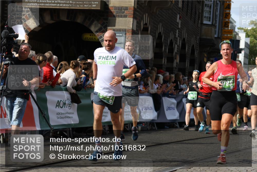 13.09.2026 - 21. swb-Marathon Bremen Strokosch-Dieckow http://msf.ph/oto/10316832 13.09.2026 13:31:01 Ziel 625, 800, 834, 1067, 1533, 1771, 1841, 1926, 1941, 2369, 2452, 2723, 2985, 3425, 4206, 4332, 4342, 4415, 4425, 4748, 4757, 4920, 5506, 5551, 5681, 5802, 5822, 5900, 6134, 6343, 6347, 6523, 6988, 7012, 7253, 7567, 7645, 8966, 9011, 9653, 9692, 9695, 9699, 9825, 13090, 217, 1398, 2244, 2513, 2802, 3396, 3762, 3800, 4647, 5673, 5846, 6419, 6619, 6732, 7359, 7637, 7798, 7812, 7882, 8097, 8382, 8726, 9274, 9337, 9969, 9977 meine-sportfotos.de