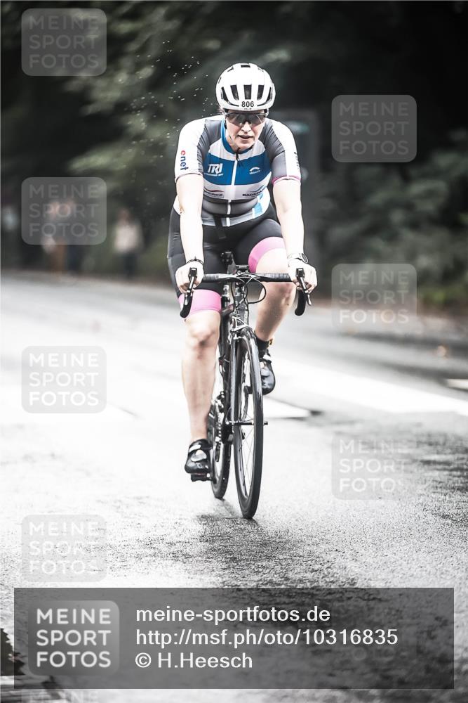 13.09.2026 - Stadtparktriathlon H.Heesch http://msf.ph/oto/10316835 13.09.2026 11:52:28 Radfahren 716, 806, 841, 928 meine-sportfotos.de