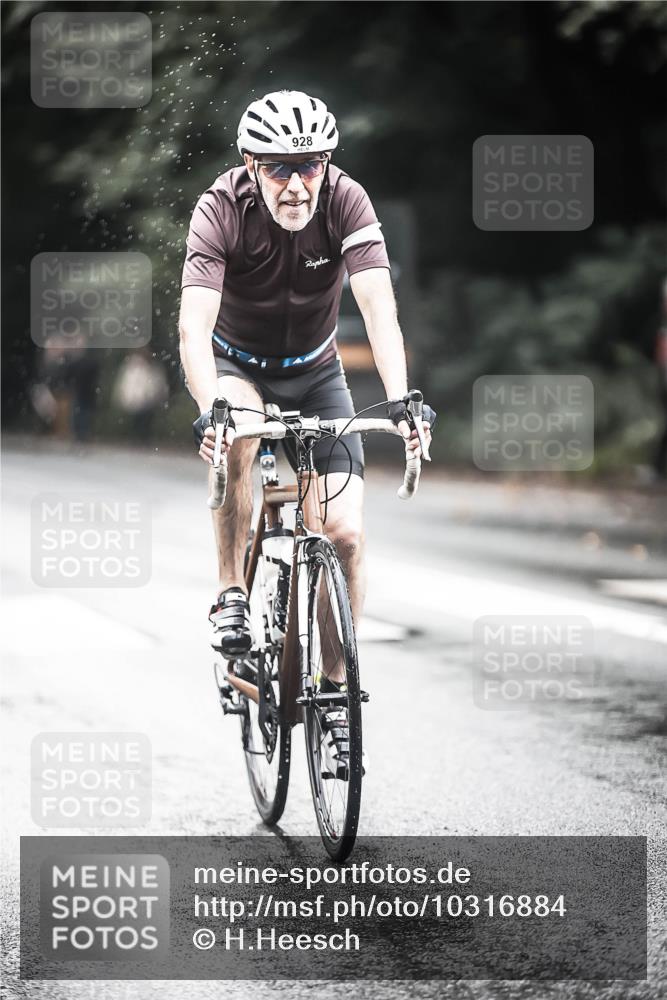 13.09.2026 - Stadtparktriathlon H.Heesch http://msf.ph/oto/10316884 13.09.2026 11:52:30 Radfahren 716, 806, 815, 841, 928 meine-sportfotos.de