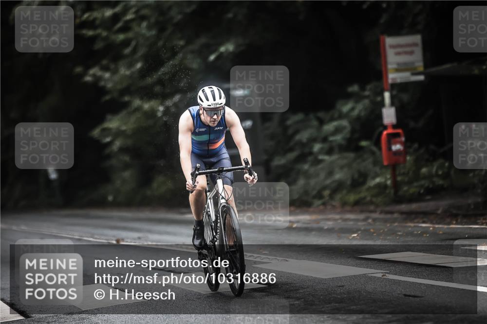 13.09.2026 - Stadtparktriathlon H.Heesch http://msf.ph/oto/10316886 13.09.2026 13:00:26 Radfahren 1080, 1194, 1290, 1307 meine-sportfotos.de