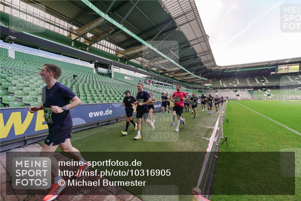 13.09.2026 - 21. swb-Marathon Bremen Michael Burmester http://msf.ph/oto/10316905 13.09.2026 13:14:07 Laufen im Stadion 183, 270, 278, 300, 349, 414, 460, 576, 600, 631, 695, 702, 768, 933, 950, 956, 1005, 1008, 1143, 1392, 1408, 1426, 1573, 1596, 1641, 1818, 1819, 1991, 2024, 2035, 2079, 2233, 2264, 2314, 2387, 2412, 2439, 2457, 2461, 2478, 2494, 2521, 2540, 2564, 2612, 2665, 2684, 2690, 2691, 2693, 2737, 2773, 2792, 2816, 2829, 2838, 2860, 2861, 2865, 2884, 2887, 2921, 2972, 2975, 2978, 3016, 3111, 3209, 3253, 3277, 3293, 3304, 3313, 3378, 3405, 3428, 3434, 3653, 3661, 3680, 4034, 4080 meine-sportfotos.de