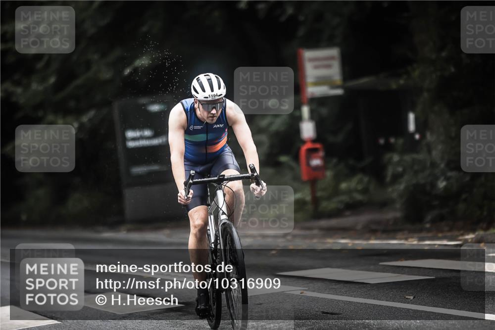 13.09.2026 - Stadtparktriathlon H.Heesch http://msf.ph/oto/10316909 13.09.2026 13:00:26 Radfahren 1080, 1194, 1290, 1307 meine-sportfotos.de
