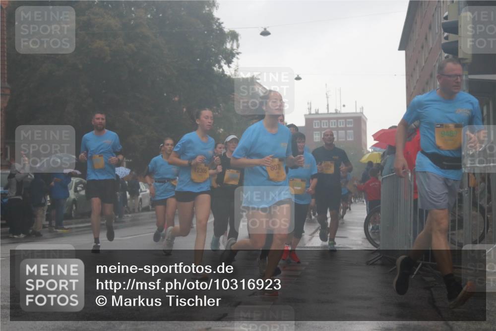 13.09.2026 - Kiel Lauf Markus Tischler http://msf.ph/oto/10316923 13.09.2026 10:47:22 Fleethörn 12305, 807, 9469 meine-sportfotos.de