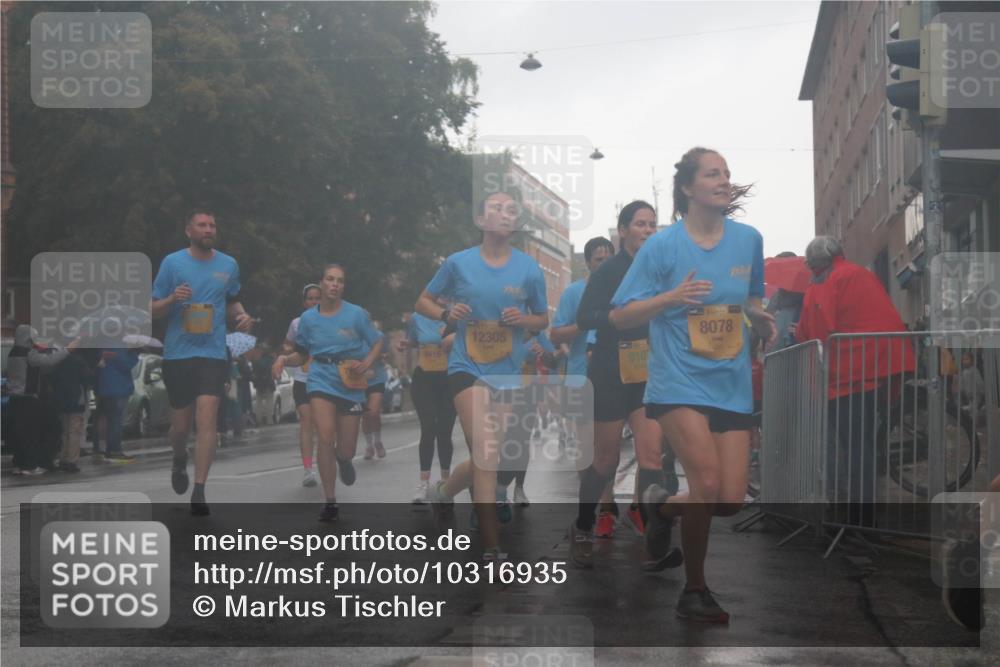 13.09.2026 - Kiel Lauf Markus Tischler http://msf.ph/oto/10316935 13.09.2026 10:47:22 Fleethörn 8416, 12305, 8078, 910 meine-sportfotos.de