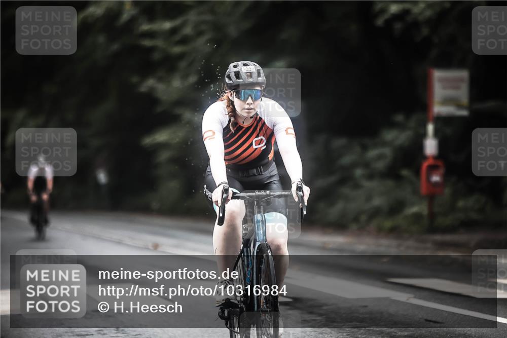 13.09.2026 - Stadtparktriathlon H.Heesch http://msf.ph/oto/10316984 13.09.2026 13:00:41 Radfahren 1143, 1282, 1285, 1314, 1351 meine-sportfotos.de
