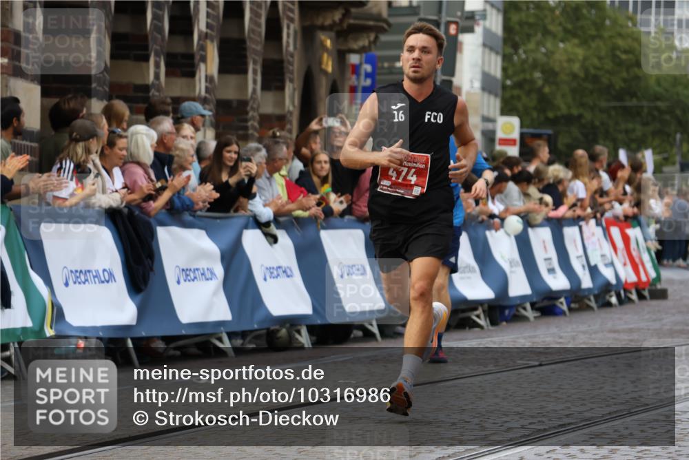 13.09.2026 - 21. swb-Marathon Bremen Strokosch-Dieckow http://msf.ph/oto/10316986 13.09.2026 13:06:43 Ziel 474, 1770, 1901, 1921, 7590, 8621, 9934, 13148, 521, 749, 3127, 4574, 6784, 8580, 8888 meine-sportfotos.de