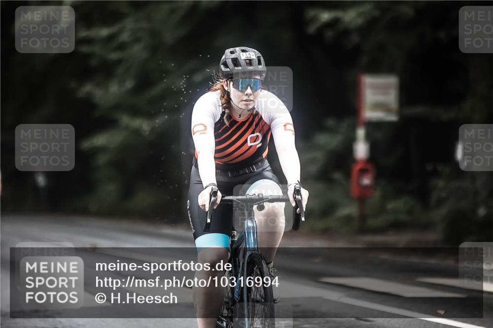 13.09.2026 - Stadtparktriathlon H.Heesch http://msf.ph/oto/10316994 13.09.2026 13:00:41 Radfahren 1143, 1282, 1285, 1314, 1351 meine-sportfotos.de