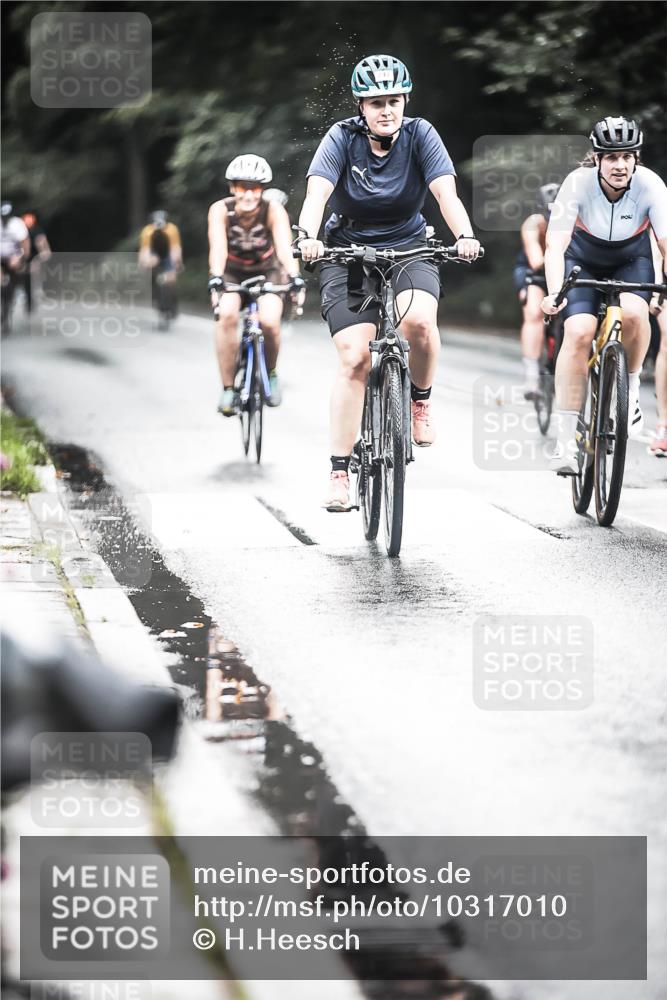 13.09.2026 - Stadtparktriathlon H.Heesch http://msf.ph/oto/10317010 13.09.2026 11:52:46 Radfahren 709, 721, 729, 747, 756, 760, 861, 895, 938 meine-sportfotos.de