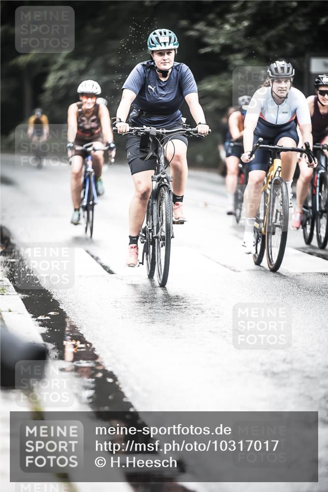 13.09.2026 - Stadtparktriathlon H.Heesch http://msf.ph/oto/10317017 13.09.2026 11:52:46 Radfahren 709, 721, 729, 747, 756, 760, 861, 895, 938 meine-sportfotos.de