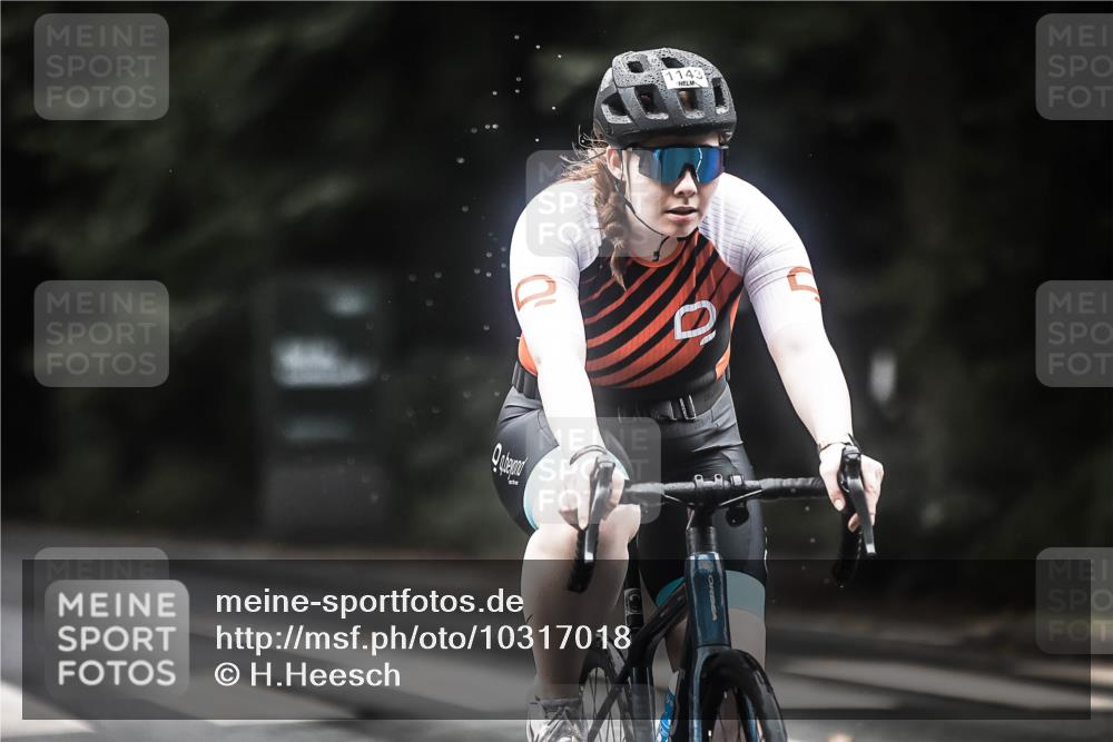 13.09.2026 - Stadtparktriathlon H.Heesch http://msf.ph/oto/10317018 13.09.2026 13:00:41 Radfahren 1143, 1282, 1285, 1314, 1351 meine-sportfotos.de