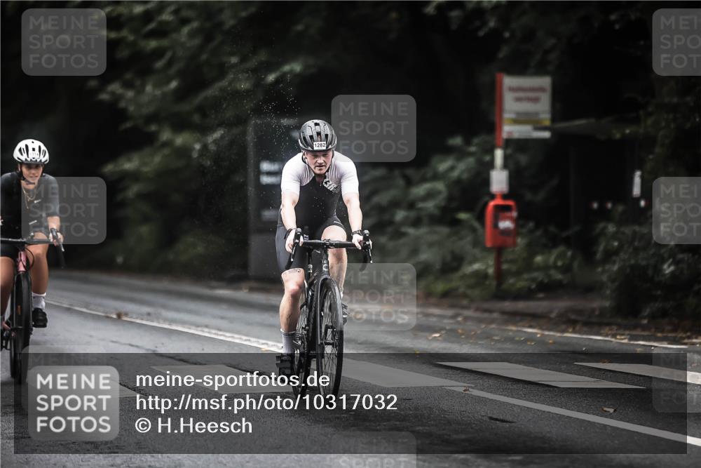 13.09.2026 - Stadtparktriathlon H.Heesch http://msf.ph/oto/10317032 13.09.2026 13:00:44 Radfahren 1143, 1230, 1274, 1282, 1285, 1314, 1341, 1351 meine-sportfotos.de