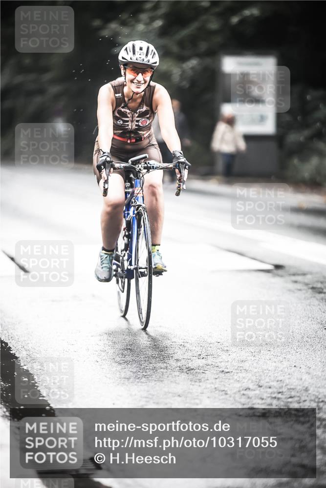 13.09.2026 - Stadtparktriathlon H.Heesch http://msf.ph/oto/10317055 13.09.2026 11:52:48 Radfahren 709, 721, 729, 747, 756, 760, 829, 861, 895, 938 meine-sportfotos.de