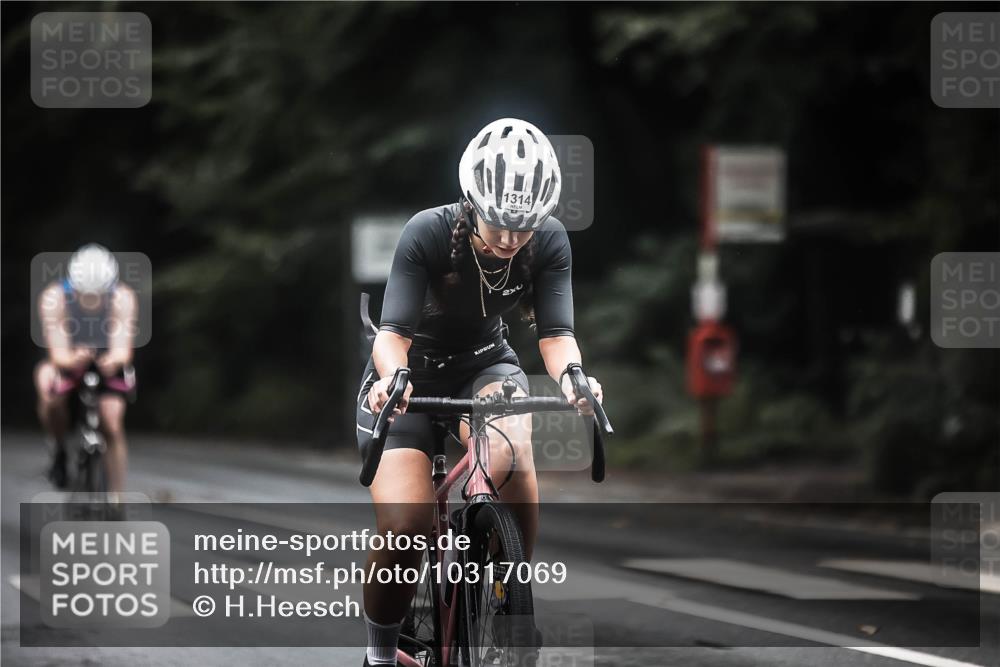 13.09.2026 - Stadtparktriathlon H.Heesch http://msf.ph/oto/10317069 13.09.2026 13:00:45 Radfahren 1143, 1230, 1274, 1282, 1285, 1314, 1341 meine-sportfotos.de