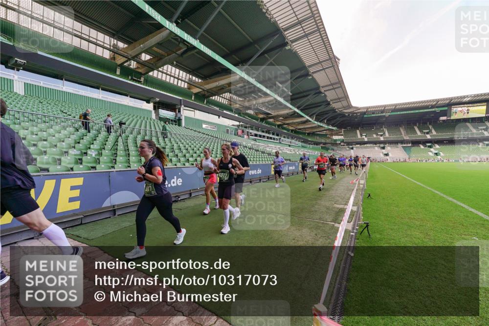 13.09.2026 - 21. swb-Marathon Bremen Michael Burmester http://msf.ph/oto/10317073 13.09.2026 13:14:18 Laufen im Stadion 183, 266, 270, 278, 300, 349, 414, 460, 576, 600, 631, 695, 702, 768, 933, 950, 956, 1005, 1008, 1047, 1143, 1392, 1408, 1426, 1573, 1596, 1641, 1818, 1819, 1991, 2024, 2035, 2079, 2233, 2314, 2387, 2412, 2439, 2457, 2461, 2466, 2494, 2521, 2540, 2564, 2612, 2665, 2690, 2691, 2693, 2737, 2773, 2792, 2816, 2829, 2838, 2861, 2865, 2884, 2887, 2921, 2972, 2978, 3016, 3111, 3209, 3253, 3277, 3304, 3313, 3355, 3378, 3405, 3428, 3653, 3661, 3680, 4034, 4080, 4306, 703 meine-sportfotos.de