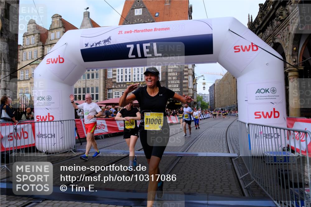 13.09.2026 - 21. swb-Marathon Bremen Tim E. http://msf.ph/oto/10317086 13.09.2026 10:57:15 Ziel 10157, 10408, 10610, 10772, 11000, 11079, 11328, 11872, 11946, 12032, 12284, 12434 meine-sportfotos.de