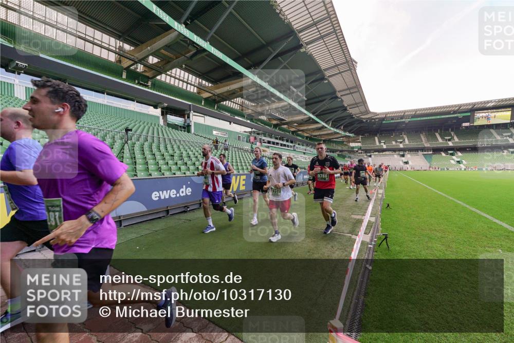 13.09.2026 - 21. swb-Marathon Bremen Michael Burmester http://msf.ph/oto/10317130 13.09.2026 13:14:26 Laufen im Stadion 266, 270, 278, 300, 349, 414, 460, 576, 600, 631, 702, 768, 950, 956, 1005, 1008, 1047, 1143, 1392, 1408, 1426, 1573, 1596, 1641, 1818, 1819, 1991, 2024, 2035, 2079, 2233, 2314, 2387, 2412, 2439, 2457, 2466, 2484, 2494, 2521, 2540, 2564, 2612, 2665, 2690, 2691, 2693, 2737, 2773, 2816, 2829, 2838, 2861, 2865, 2884, 2887, 2921, 2958, 2972, 2978, 3016, 3111, 3209, 3253, 3277, 3304, 3313, 3355, 3378, 3405, 3428, 3653, 3661, 3670, 3680, 4034, 4080, 4306, 703 meine-sportfotos.de
