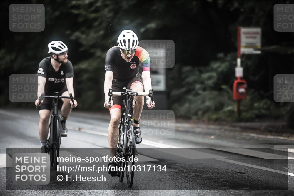 13.09.2026 - Stadtparktriathlon H.Heesch http://msf.ph/oto/10317134 13.09.2026 13:00:49 Radfahren 1228, 1230, 1274, 1282, 1285, 1314, 1319, 1341 meine-sportfotos.de