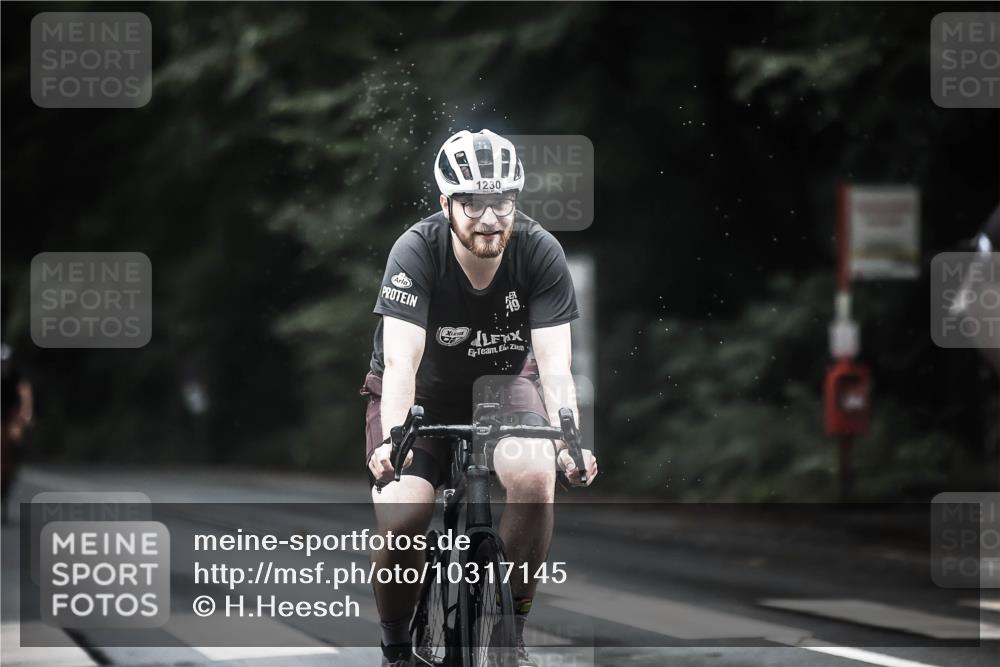13.09.2026 - Stadtparktriathlon H.Heesch http://msf.ph/oto/10317145 13.09.2026 13:00:50 Radfahren 1228, 1230, 1274, 1282, 1285, 1314, 1319, 1341 meine-sportfotos.de