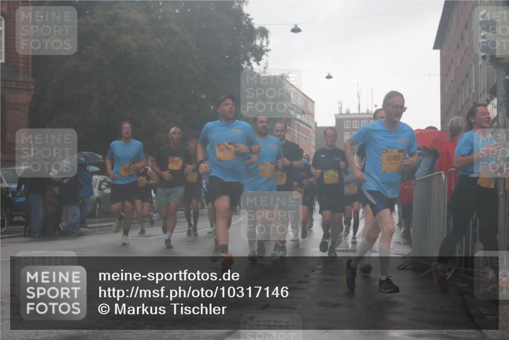 13.09.2026 - Kiel Lauf Markus Tischler http://msf.ph/oto/10317146 13.09.2026 10:47:41 Fleethörn 8237, 10191, 179, 2245 meine-sportfotos.de