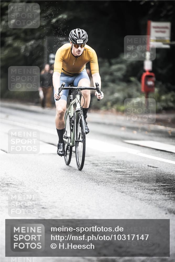 13.09.2026 - Stadtparktriathlon H.Heesch http://msf.ph/oto/10317147 13.09.2026 11:52:53 Radfahren 709, 721, 729, 747, 756, 829, 854, 887, 895 meine-sportfotos.de