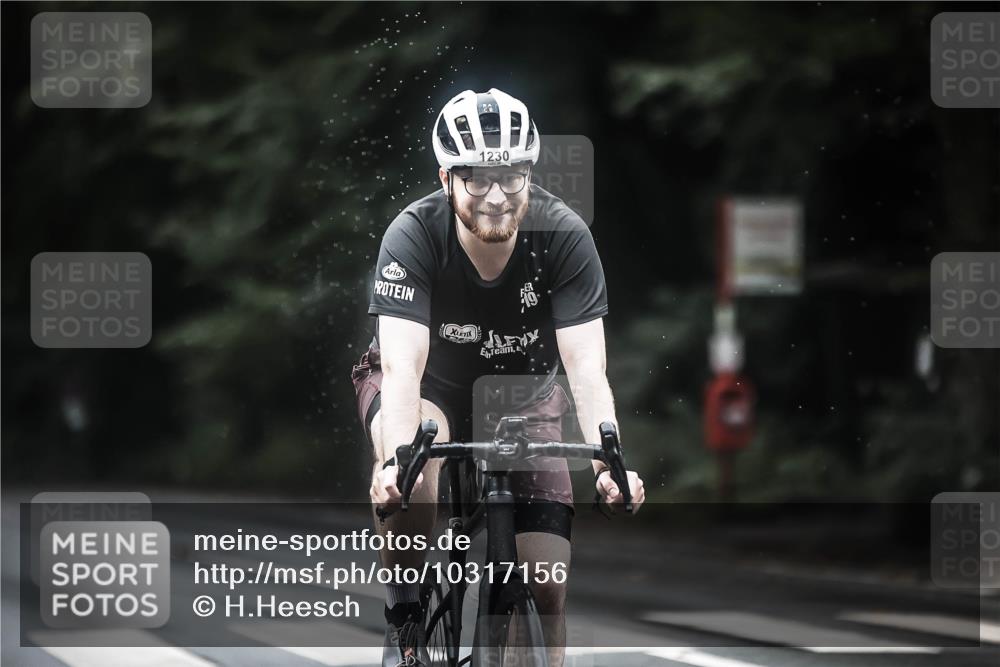 13.09.2026 - Stadtparktriathlon H.Heesch http://msf.ph/oto/10317156 13.09.2026 13:00:50 Radfahren 1228, 1230, 1274, 1282, 1285, 1314, 1319, 1341 meine-sportfotos.de