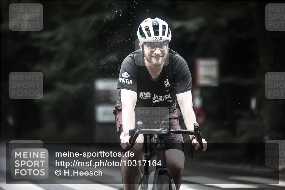 13.09.2026 - Stadtparktriathlon H.Heesch http://msf.ph/oto/10317164 13.09.2026 13:00:50 Radfahren 1228, 1230, 1274, 1282, 1285, 1314, 1319, 1341 meine-sportfotos.de