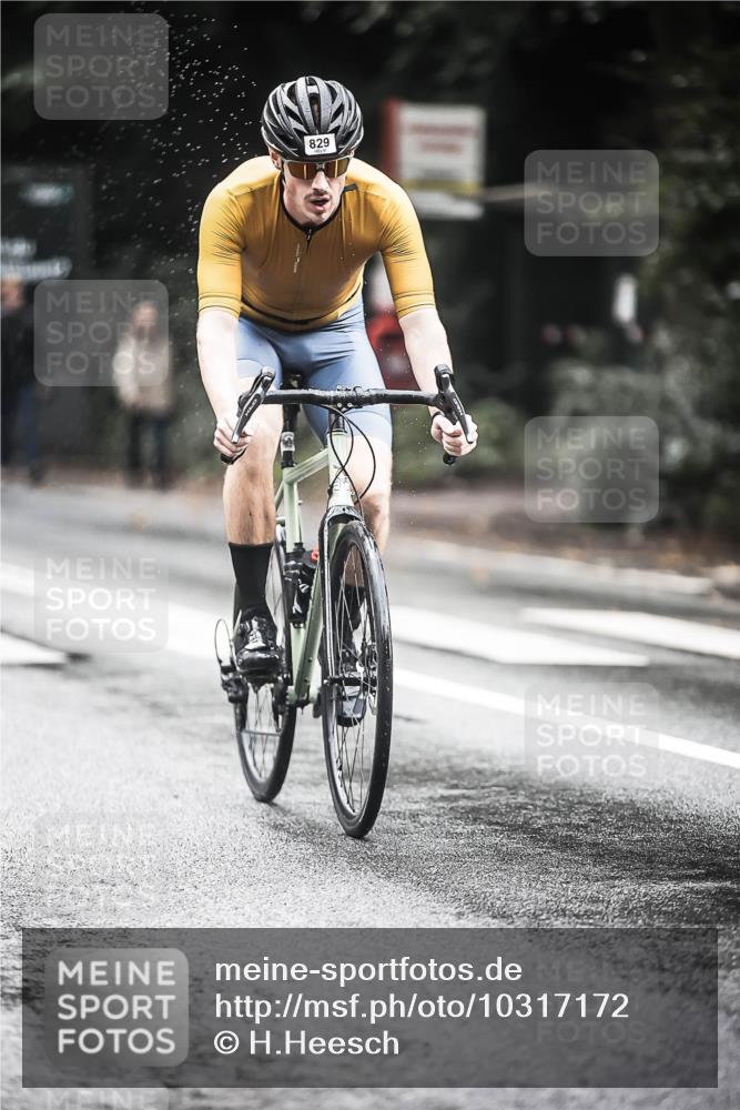 13.09.2026 - Stadtparktriathlon H.Heesch http://msf.ph/oto/10317172 13.09.2026 11:52:53 Radfahren 709, 721, 729, 747, 756, 829, 854, 887, 895 meine-sportfotos.de