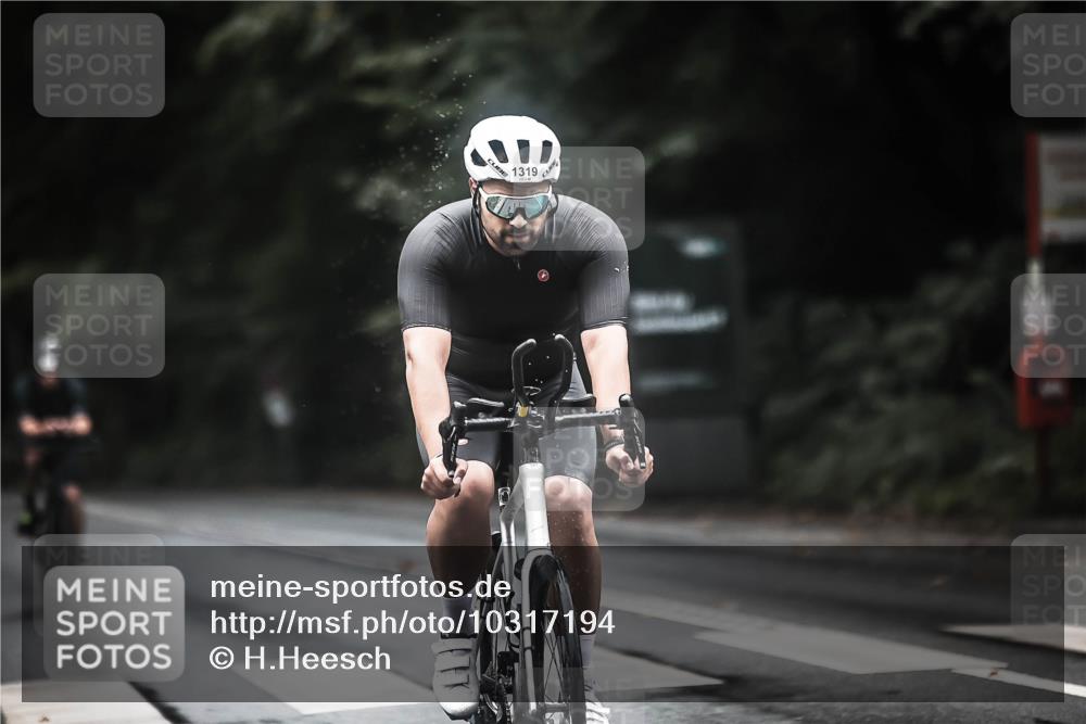 13.09.2026 - Stadtparktriathlon H.Heesch http://msf.ph/oto/10317194 13.09.2026 13:00:55 Radfahren 1228, 1230, 1274, 1319, 1324, 1367 meine-sportfotos.de