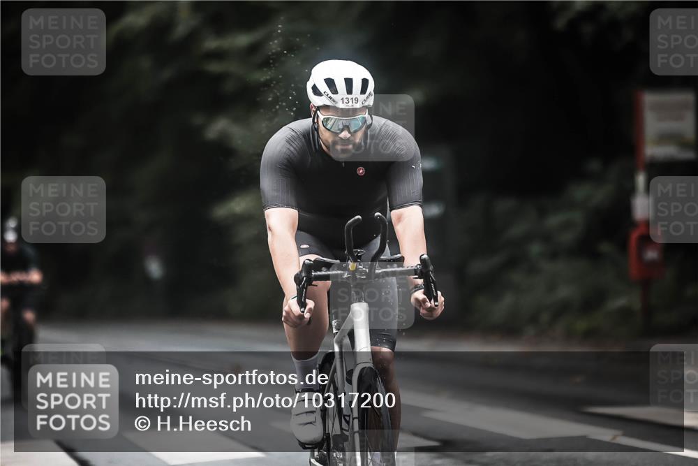 13.09.2026 - Stadtparktriathlon H.Heesch http://msf.ph/oto/10317200 13.09.2026 13:00:55 Radfahren 1228, 1230, 1274, 1319, 1324, 1367 meine-sportfotos.de