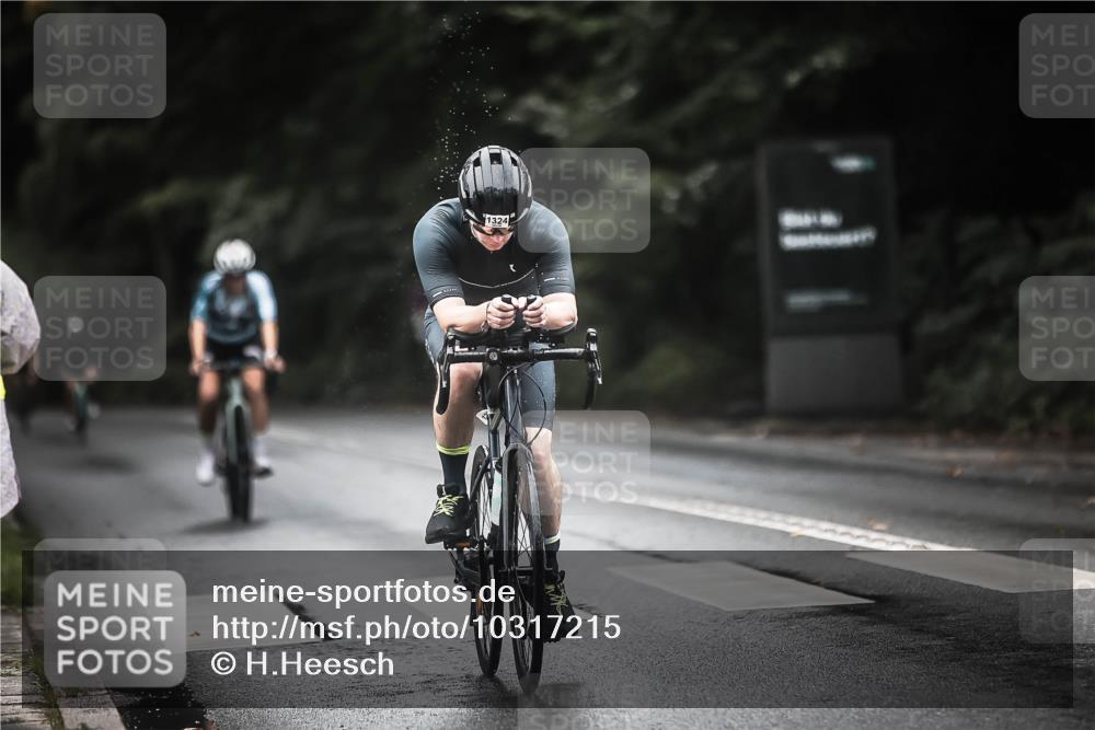 13.09.2026 - Stadtparktriathlon H.Heesch http://msf.ph/oto/10317215 13.09.2026 13:00:57 Radfahren 1228, 1319, 1324, 1367 meine-sportfotos.de