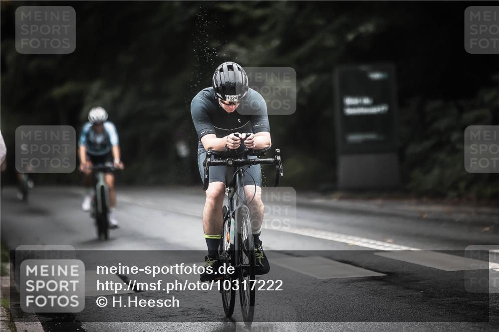 13.09.2026 - Stadtparktriathlon H.Heesch http://msf.ph/oto/10317222 13.09.2026 13:00:57 Radfahren 1228, 1319, 1324, 1367 meine-sportfotos.de