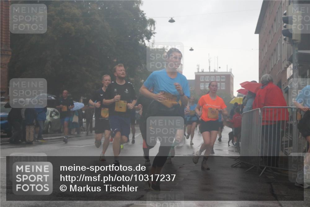 13.09.2026 - Kiel Lauf Markus Tischler http://msf.ph/oto/10317237 13.09.2026 10:47:49 Fleethörn 253 meine-sportfotos.de