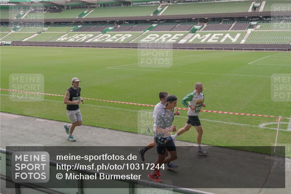 13.09.2026 - 21. swb-Marathon Bremen Michael Burmester http://msf.ph/oto/10317244 13.09.2026 12:52:30 Laufen im Stadion 102, 107, 235, 683, 734, 755, 792, 863, 985, 987, 1033, 1043, 1056, 1125, 1146, 1162, 1232, 1252, 1297, 1455, 1492, 1528, 1542, 1646, 1704, 1955, 2007, 2008, 2043, 2203, 2350, 2447, 2480, 2498, 2759, 2767, 2820, 2847, 2858, 3085, 3149, 3236, 3336, 3362, 3440, 3448, 3566, 3703, 3830, 3899, 3988, 4165, 4283, 4429, 4475, 4571, 4573, 4582, 4605, 4727, 4781, 4782, 4895, 5079, 5152, 5168, 5379, 5521, 6274, 8033, 8798 meine-sportfotos.de