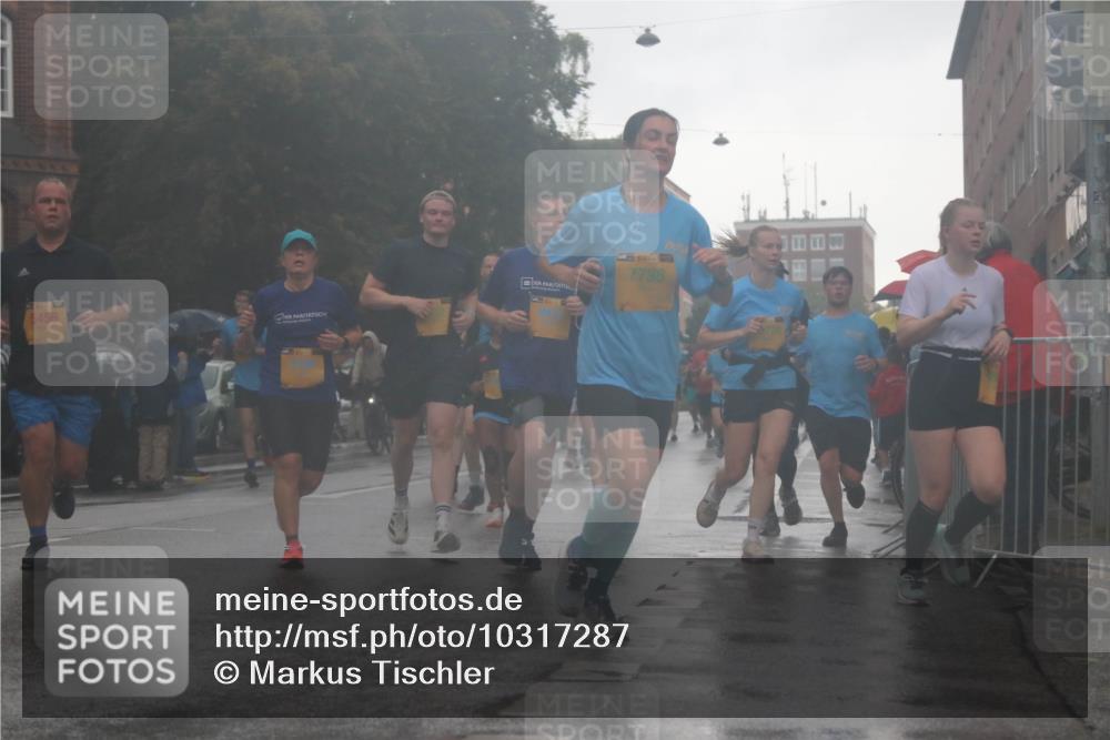 13.09.2026 - Kiel Lauf Markus Tischler http://msf.ph/oto/10317287 13.09.2026 10:47:53 Fleethörn 114111, 5456, 7788 meine-sportfotos.de