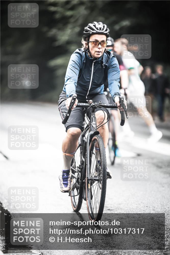 13.09.2026 - Stadtparktriathlon H.Heesch http://msf.ph/oto/10317317 13.09.2026 11:53:00 Radfahren 758, 852, 854, 887 meine-sportfotos.de