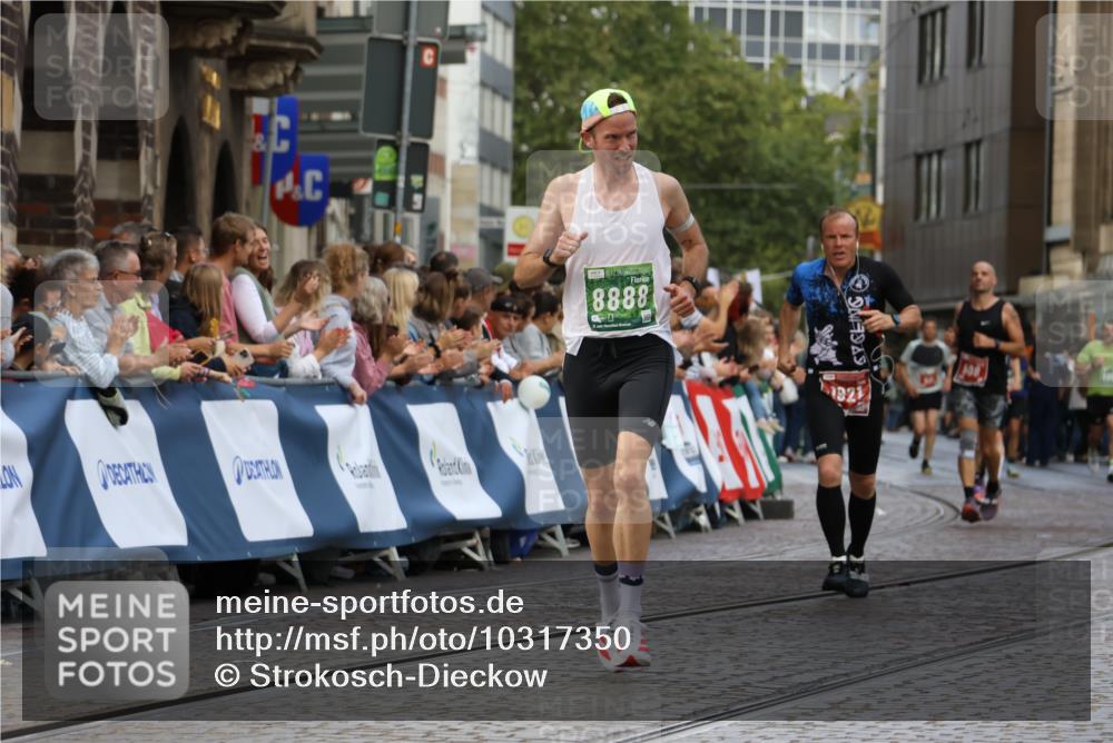 13.09.2026 - 21. swb-Marathon Bremen Strokosch-Dieckow http://msf.ph/oto/10317350 13.09.2026 13:06:50 Ziel 508, 1770, 1921, 2832, 3910, 4777, 7590, 8621, 13148, 749, 3794, 3973, 8888, 9708 meine-sportfotos.de