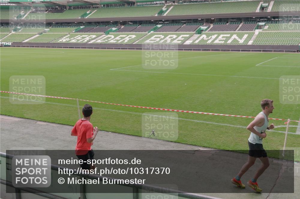 13.09.2026 - 21. swb-Marathon Bremen Michael Burmester http://msf.ph/oto/10317370 13.09.2026 12:52:34 Laufen im Stadion 102, 107, 145, 235, 683, 734, 755, 792, 863, 985, 987, 1033, 1043, 1056, 1125, 1146, 1162, 1232, 1252, 1297, 1433, 1445, 1455, 1492, 1528, 1542, 1646, 1664, 1704, 1955, 2007, 2008, 2043, 2203, 2350, 2447, 2480, 2498, 2759, 2767, 2820, 2847, 2858, 3085, 3149, 3236, 3336, 3362, 3440, 3448, 3566, 3703, 3830, 3899, 3988, 4165, 4283, 4429, 4475, 4571, 4573, 4582, 4605, 4727, 4781, 4782, 4895, 5079, 5152, 5168, 5379, 5521, 6274, 8798 meine-sportfotos.de