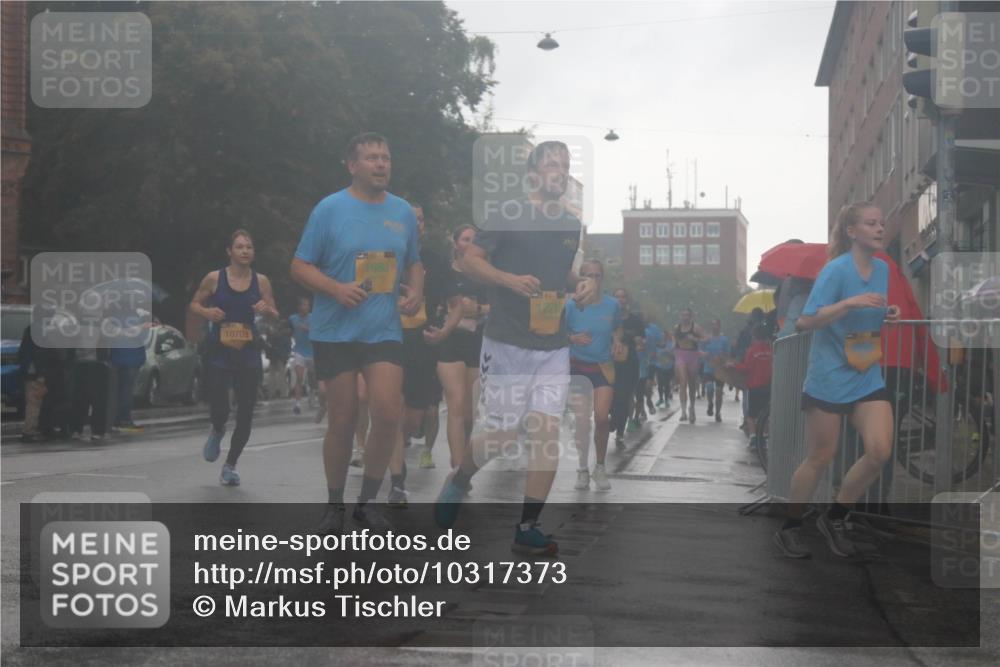 13.09.2026 - Kiel Lauf Markus Tischler http://msf.ph/oto/10317373 13.09.2026 10:48:00 Fleethörn 10703, 1980 meine-sportfotos.de