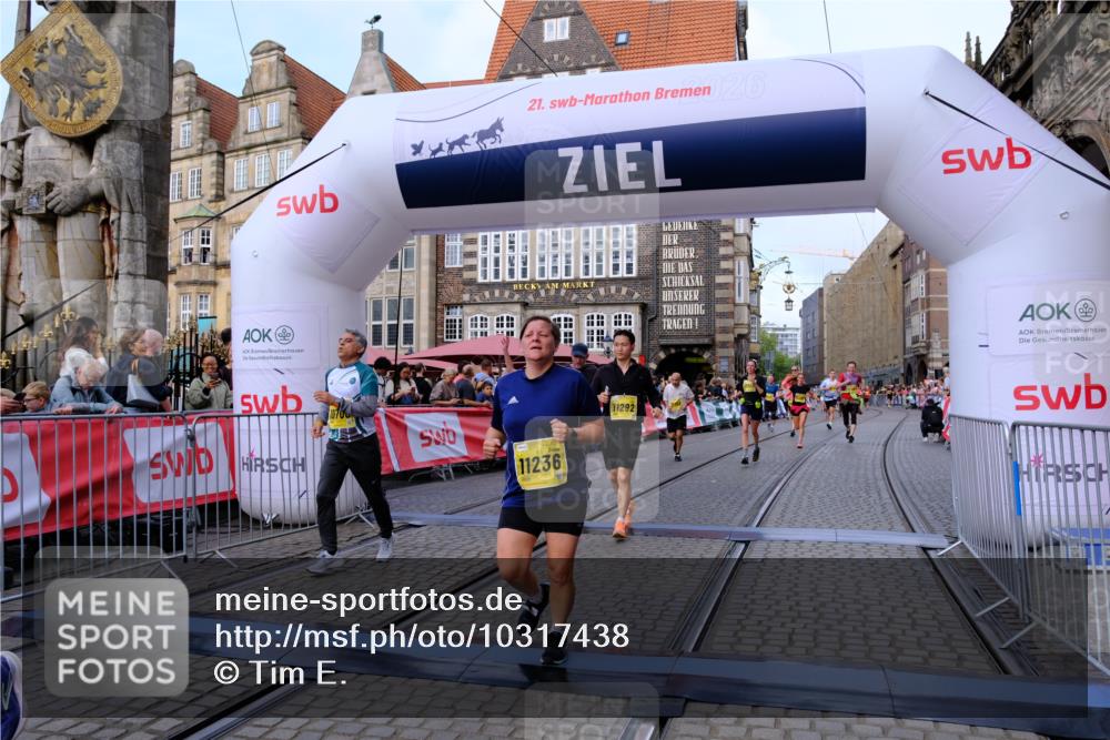 13.09.2026 - 21. swb-Marathon Bremen Tim E. http://msf.ph/oto/10317438 13.09.2026 10:57:27 Ziel 10157, 10166, 10408, 10578, 10687, 10700, 10772, 10969, 11236, 11292, 11484, 11667, 12032, 12263, 12382, 12383, 12411 meine-sportfotos.de