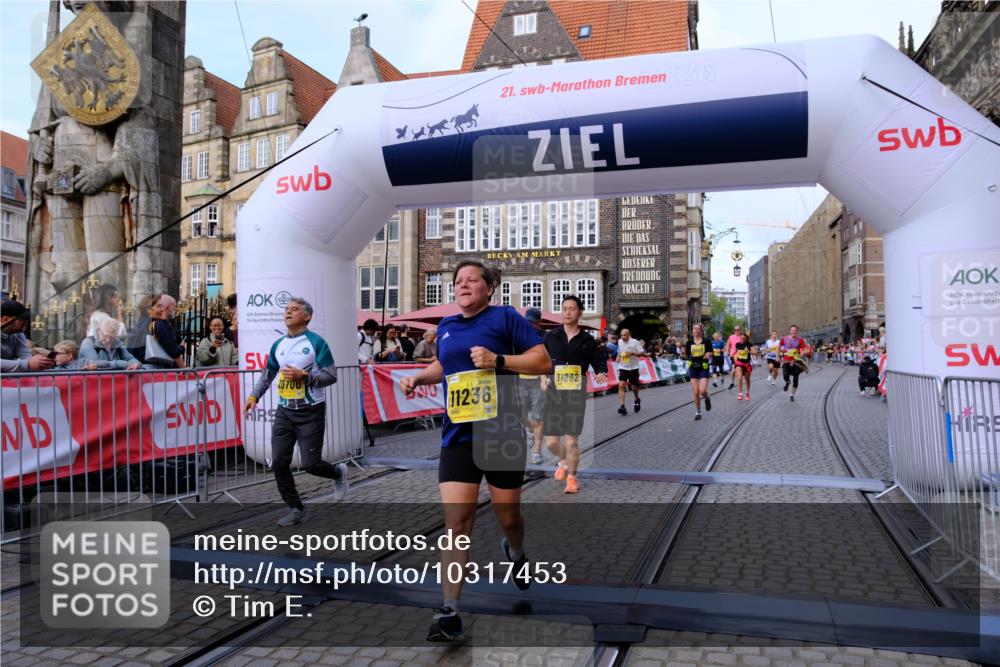 13.09.2026 - 21. swb-Marathon Bremen Tim E. http://msf.ph/oto/10317453 13.09.2026 10:57:27 Ziel 10157, 10166, 10408, 10578, 10687, 10700, 10772, 10969, 11236, 11292, 11484, 11667, 12032, 12263, 12382, 12383, 12411 meine-sportfotos.de