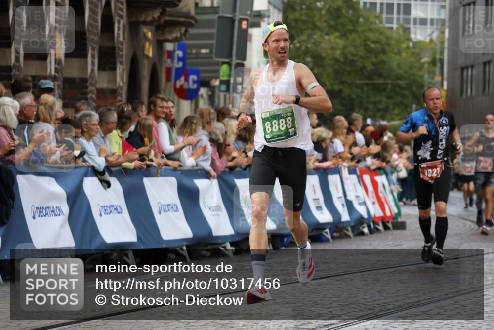 13.09.2026 - 21. swb-Marathon Bremen Strokosch-Dieckow http://msf.ph/oto/10317456 13.09.2026 13:06:50 Ziel 508, 1770, 1921, 2832, 3910, 4777, 7590, 8621, 13148, 749, 3794, 3973, 8888, 9708 meine-sportfotos.de