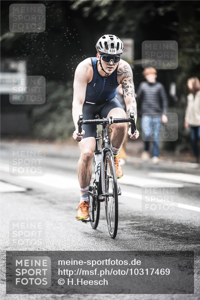 13.09.2026 - Stadtparktriathlon H.Heesch http://msf.ph/oto/10317469 13.09.2026 11:53:12 Radfahren 720, 798, 839, 844, 866 meine-sportfotos.de