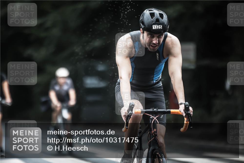 13.09.2026 - Stadtparktriathlon H.Heesch http://msf.ph/oto/10317475 13.09.2026 13:01:11 Radfahren 1188, 1209, 1216, 1294, 1298, 1321, 1325, 1362, 1388, 1400 meine-sportfotos.de