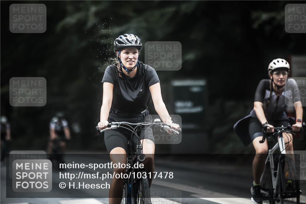 13.09.2026 - Stadtparktriathlon H.Heesch http://msf.ph/oto/10317478 13.09.2026 13:01:13 Radfahren 1119, 1188, 1209, 1216, 1229, 1294, 1325, 1362, 1387, 1388, 1400 meine-sportfotos.de
