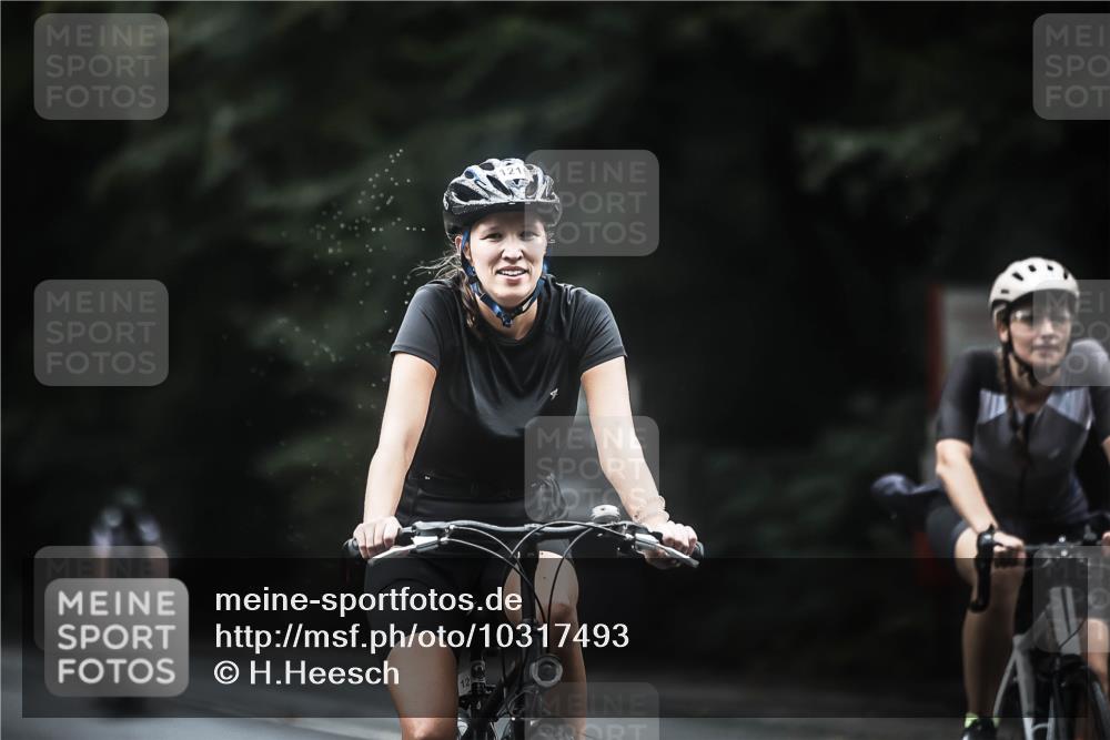 13.09.2026 - Stadtparktriathlon H.Heesch http://msf.ph/oto/10317493 13.09.2026 13:01:13 Radfahren 1119, 1188, 1209, 1216, 1229, 1294, 1325, 1362, 1387, 1388, 1400 meine-sportfotos.de