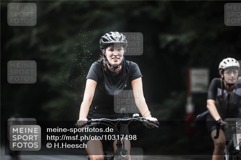 13.09.2026 - Stadtparktriathlon H.Heesch http://msf.ph/oto/10317498 13.09.2026 13:01:13 Radfahren 1119, 1188, 1209, 1216, 1229, 1294, 1325, 1362, 1387, 1388, 1400 meine-sportfotos.de